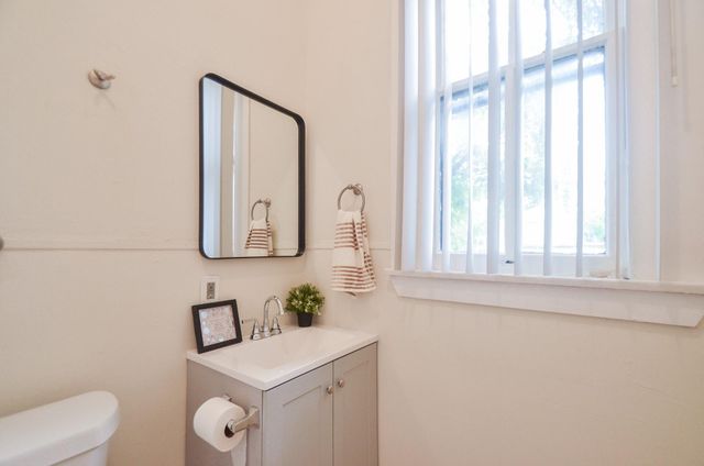 1707 Sabine Street, Houston, TX 77007