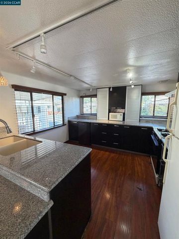 81 Eileen, Concord, CA 94518