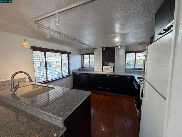 81 Eileen, Concord, CA 94518