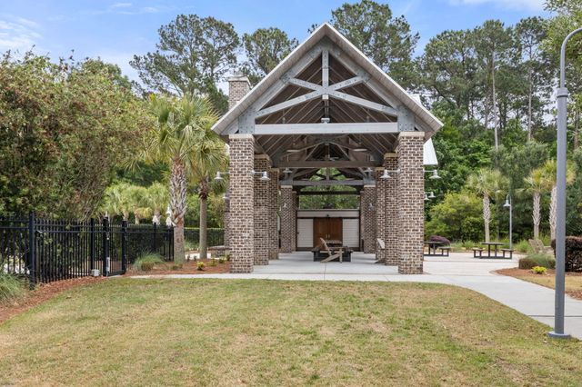 4041 Maidstone Drive, Mount Pleasant, SC 29466