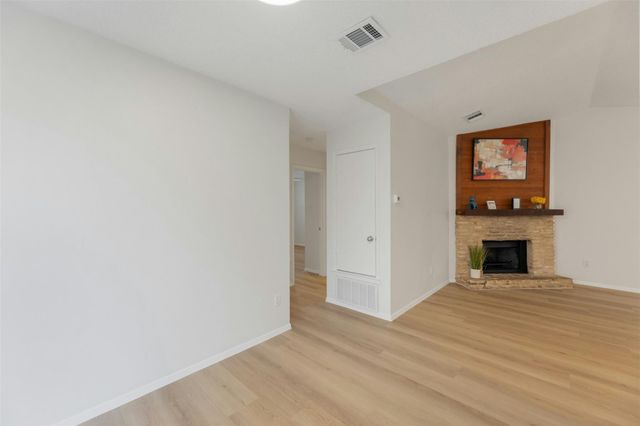 11603 Walnut Ridge DR Unit B, Austin, TX 78753