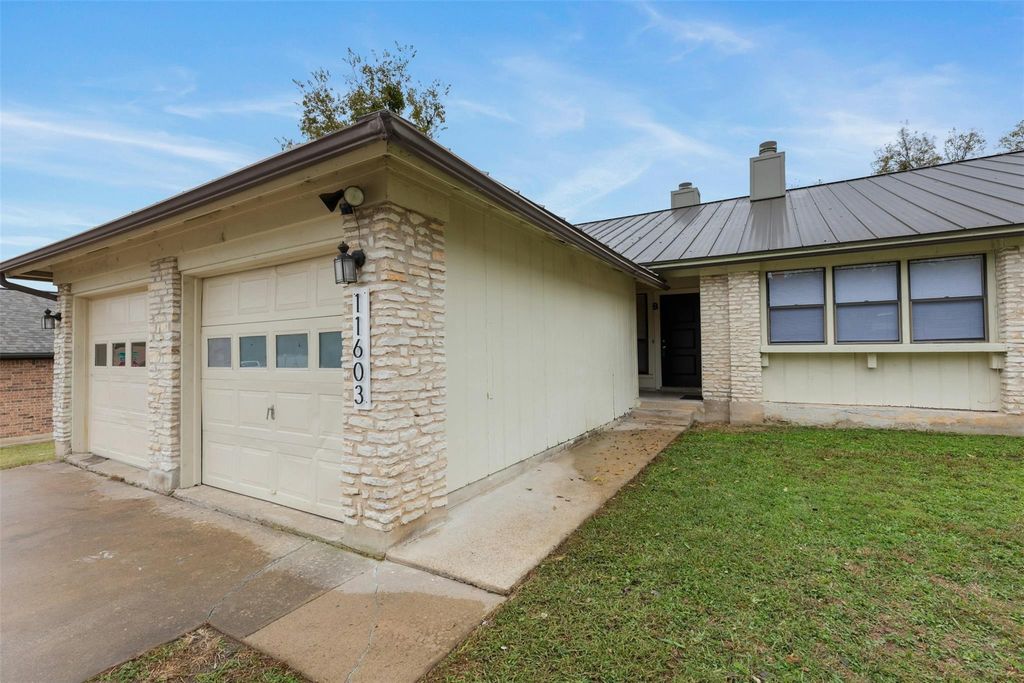 11603 Walnut Ridge DR Unit B, Austin, TX 78753