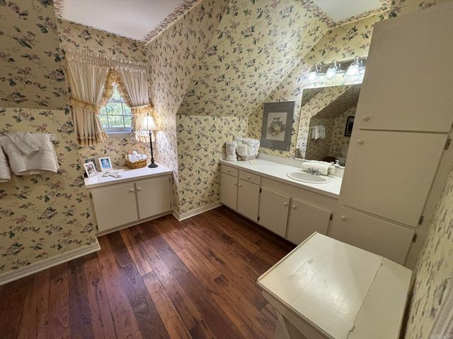 194 Cal Ray Dr., Camden, AR 71701