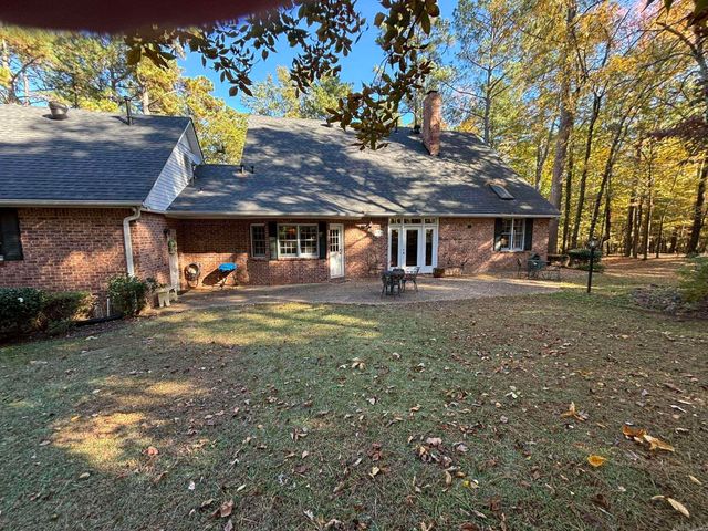 194 Cal Ray Dr., Camden, AR 71701