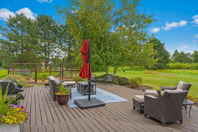 W291N3363 Summerhill ROAD, Pewaukee, WI 53072