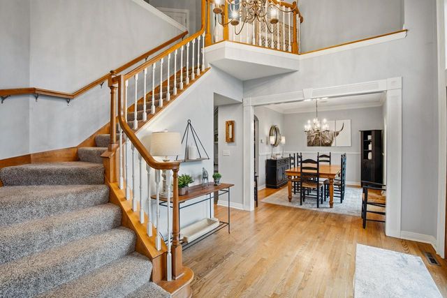 W291N3363 Summerhill ROAD, Pewaukee, WI 53072