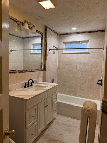 6 Bailey St 1, Boston, MA 02124