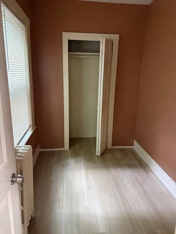 6 Bailey St 1, Boston, MA 02124