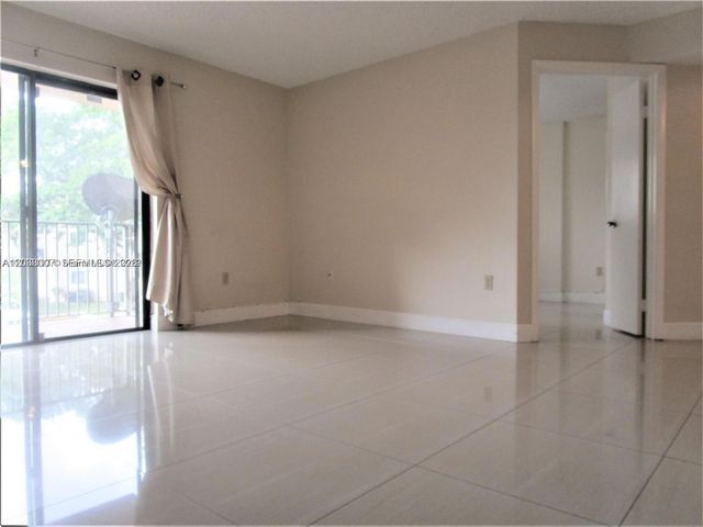 9491 S Palm Circle S 205, Pembroke Pines, FL 33025