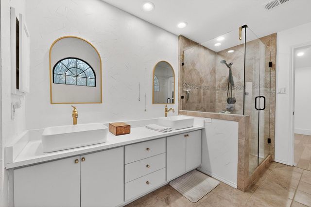 2425 Brook Crest Drive, Mesquite, TX 75150