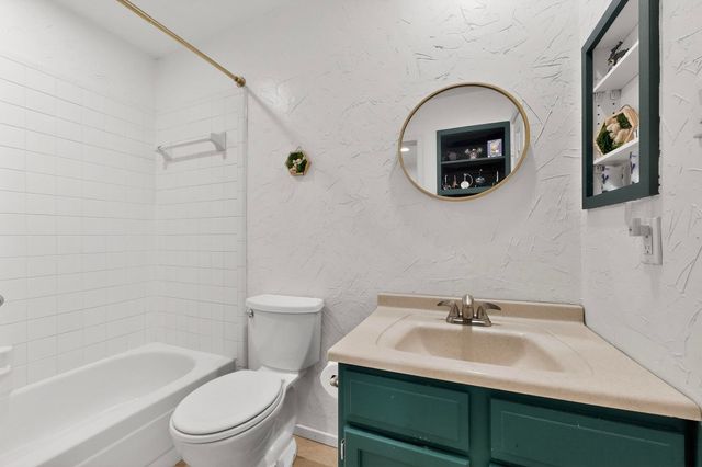 2425 Brook Crest Drive, Mesquite, TX 75150