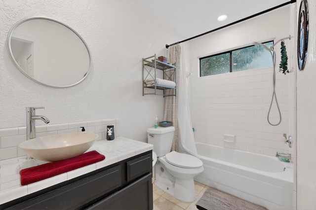 2425 Brook Crest Drive, Mesquite, TX 75150