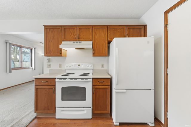 3627 Three Oaks Drive, Fort Wayne, IN 46809