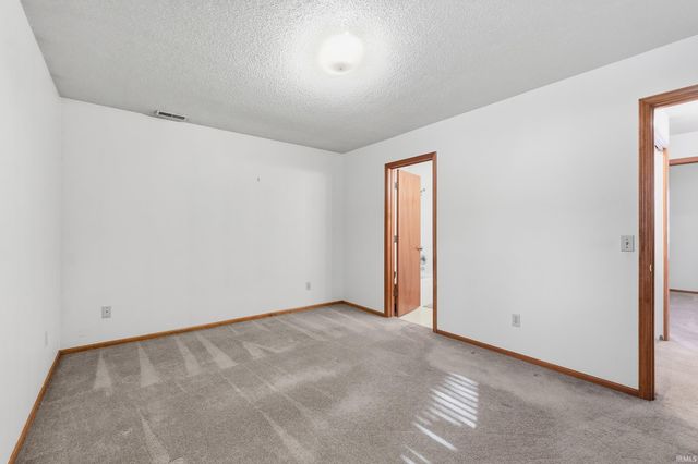 3627 Three Oaks Drive, Fort Wayne, IN 46809