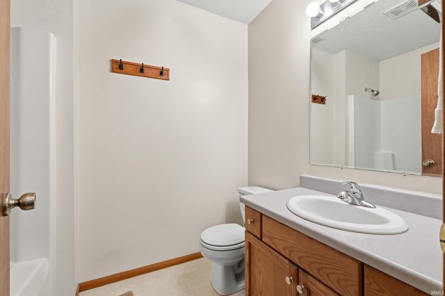 3627 Three Oaks Drive, Fort Wayne, IN 46809