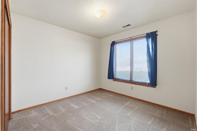 3627 Three Oaks Drive, Fort Wayne, IN 46809