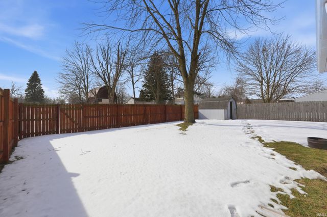 3627 Three Oaks Drive, Fort Wayne, IN 46809