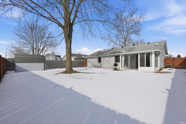 3627 Three Oaks Drive, Fort Wayne, IN 46809