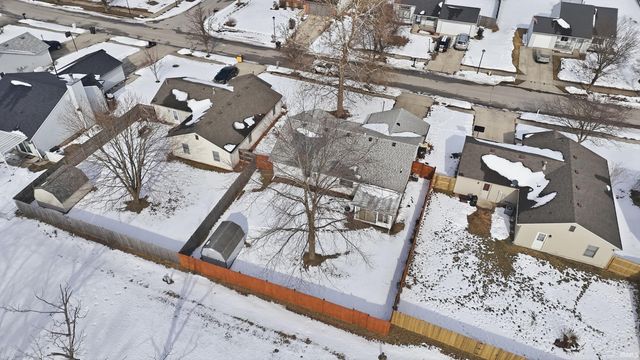 3627 Three Oaks Drive, Fort Wayne, IN 46809