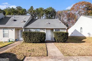 6174 Field Stone Drive, Douglasville, GA 30134