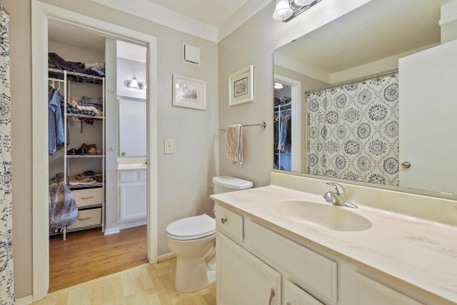 7267 Hunters Run 46C, Eden Prairie, MN 55346
