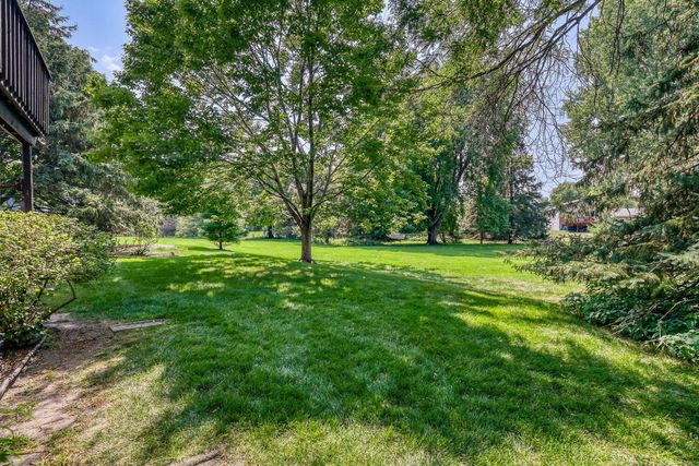 7267 Hunters Run 46C, Eden Prairie, MN 55346