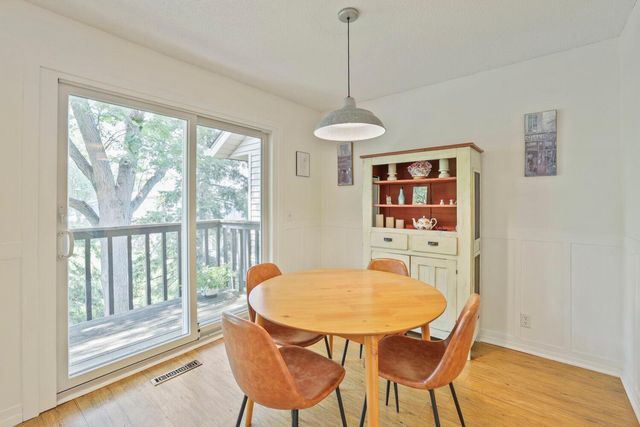 7267 Hunters Run 46C, Eden Prairie, MN 55346