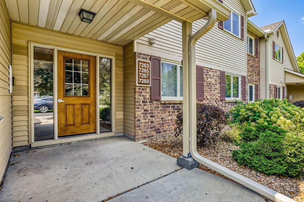 7267 Hunters Run 46C, Eden Prairie, MN 55346 — photo 3
