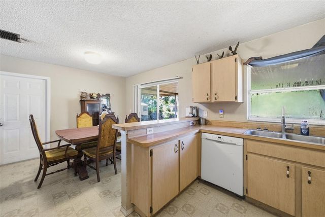 9911 DAVIS STREET, Gibsonton, FL 33534