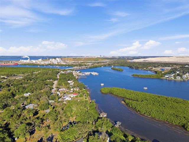 9911 DAVIS STREET, Gibsonton, FL 33534