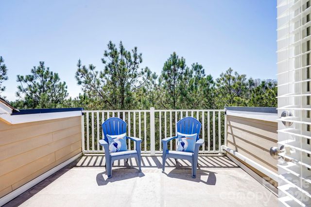627 Sunfish Lane, Tega Cay, SC 29708