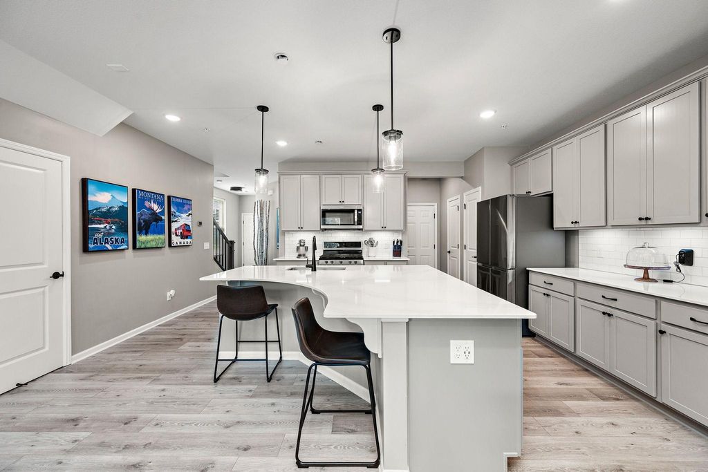 4864 Avery Court, Eagan, MN 55123 — photo 4