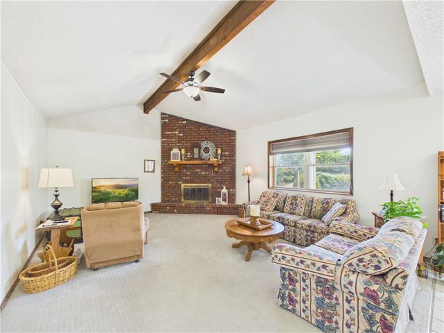 1105 S 27th Street, Rogers, AR 72758