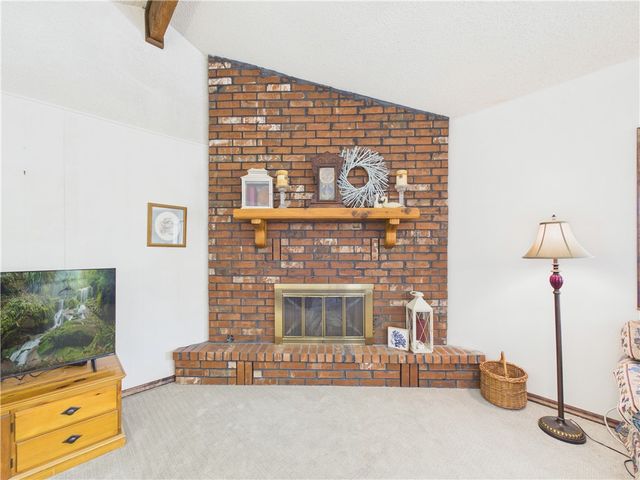 1105 S 27th Street, Rogers, AR 72758