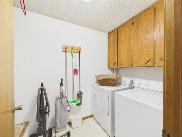 1105 S 27th Street, Rogers, AR 72758
