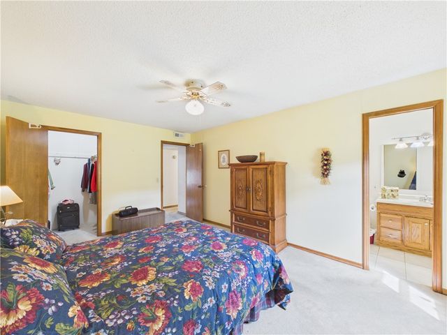 1105 S 27th Street, Rogers, AR 72758