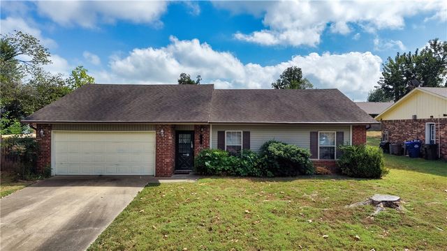 1105 S 27th Street, Rogers, AR 72758