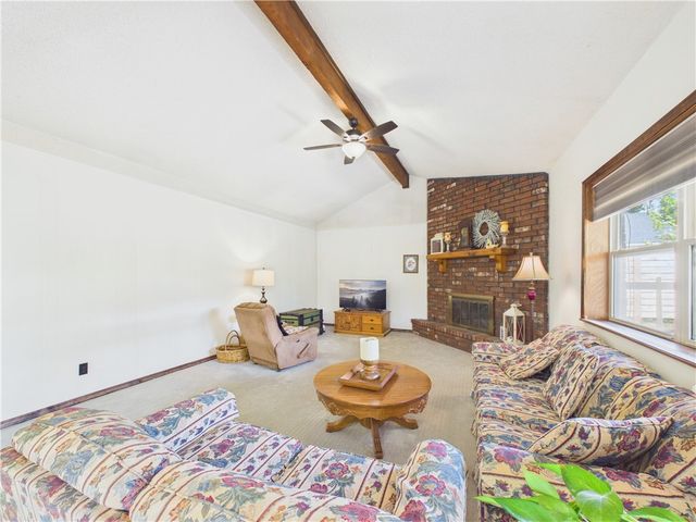 1105 S 27th Street, Rogers, AR 72758