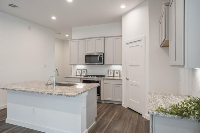 1613 Sunbend Lane, Katy, TX 77493