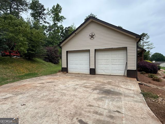2526 Hancock Road, Social Circle, GA 30025