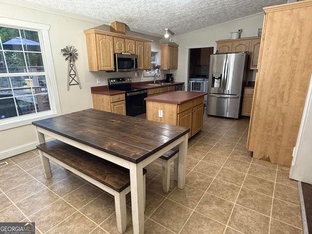 2526 Hancock Road, Social Circle, GA 30025