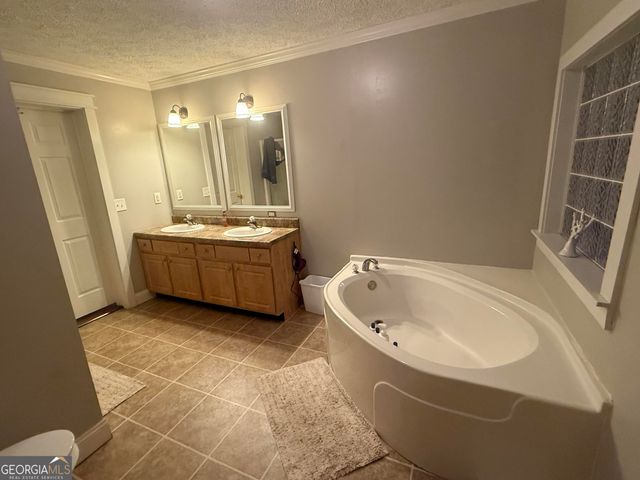 2526 Hancock Road, Social Circle, GA 30025