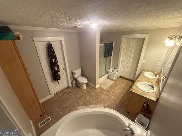 2526 Hancock Road, Social Circle, GA 30025
