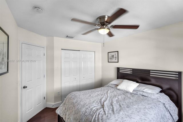 8253 NW 192nd Ter, Hialeah, FL 33015