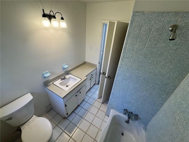 1728 Tew Drive, Mobile, AL 36618