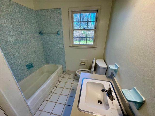 1728 Tew Drive, Mobile, AL 36618