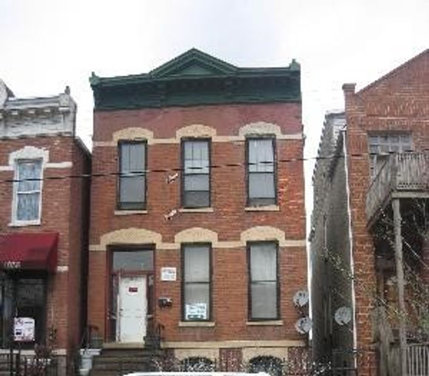 1036 W 18TH Street, Chicago, IL 60608