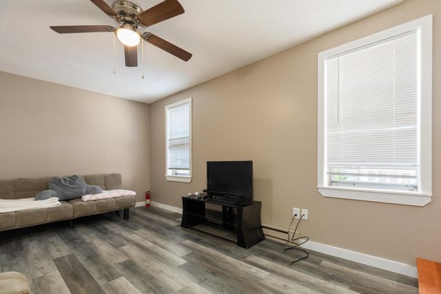 11 Cleveland Street, Rochester, NH 03867