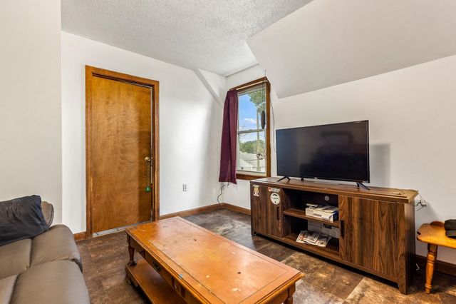 11 Cleveland Street, Rochester, NH 03867