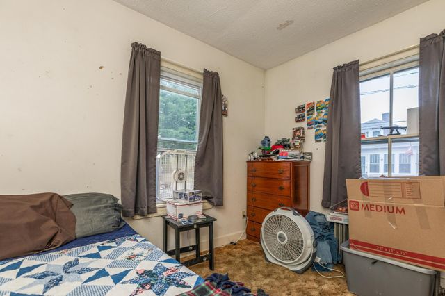 11 Cleveland Street, Rochester, NH 03867